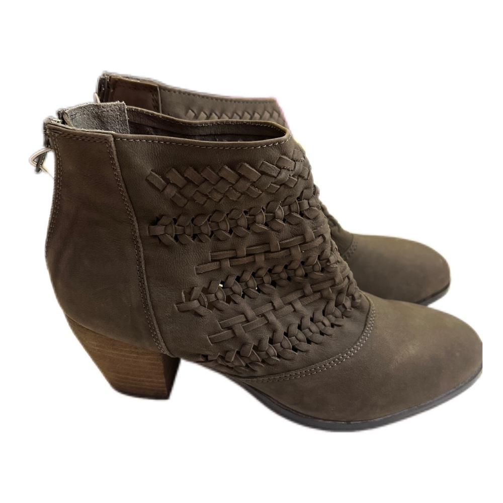 DIBA Sleek Woven Leather Bootie Heeled Boots Dark Grey Brown NEW Size 8 - Picture 4 of 9